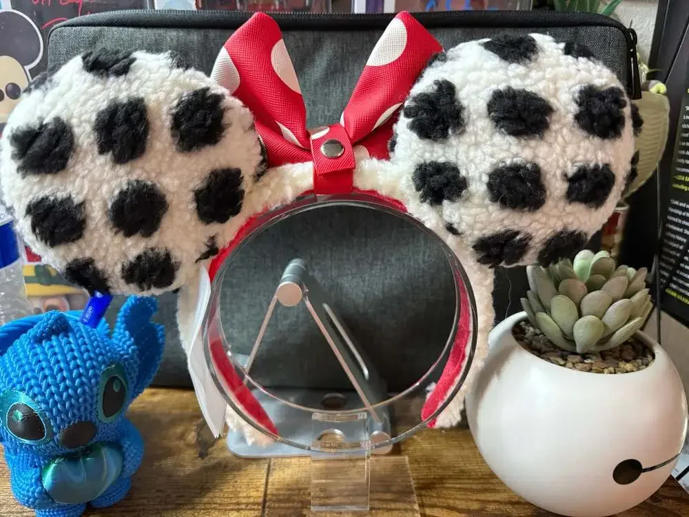 EUC Disney Loungefly Minnie Rocks The Dots Sherpa Dalmatian Ears Headband